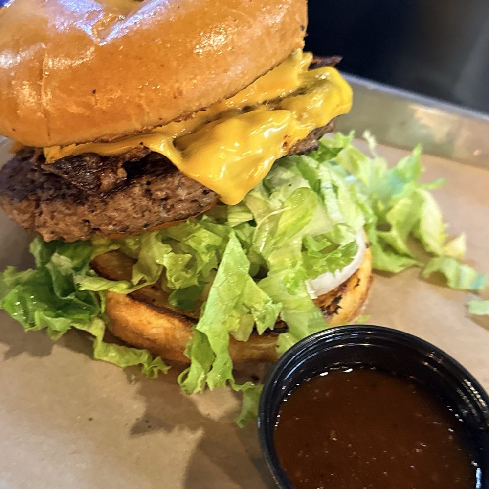 OAK'D BBQ - Cheeseburger - Barbeque Near Me - Addison, Texas