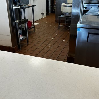 WaBa Grill - Dirty floors full of food droppings and trash - Asian Fusion Near Me - Menifee, California