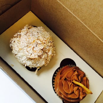 Flour & Sugar Cakery - Almond Torte and Banana Nutella - Cupcakes Near Me - Seven Fields, Pennsylvania