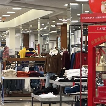 Macy's - Department Stores Near Me - Springfield, Pennsylvania