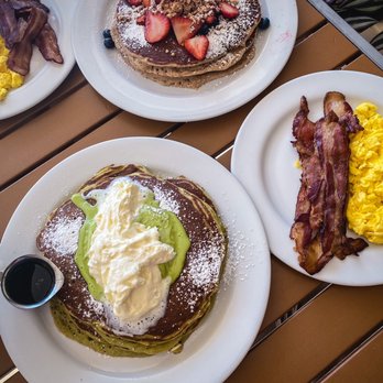 Bea Bea’s - Matcha and berry pancakes with the Pooh's Sunrise combo - Coffee & Tea Near Me - Glendale, California Bea Bea’s - Matcha and berry pancakes with the Pooh's Sunrise combo - Coffee & Tea Near Me - Glendale, California