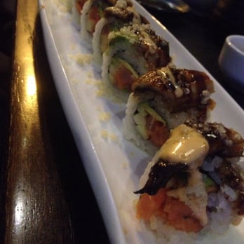 Akebono 515 - The fargo! Such a great roll at a great price! - Sushi Bars Near Me - Des Moines, Iowa