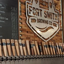 Fort Smith Brewing Company - So many taps!