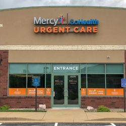 Mercy-GoHealth Urgent Care - Mercy-GoHealth Urgent Care Des Peres - St. Louis, MO Location Entrance