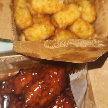 Bear Burgers - Tator Tots with Sweet Chilli Wings - New American Near Me - Brooklyn, New York
