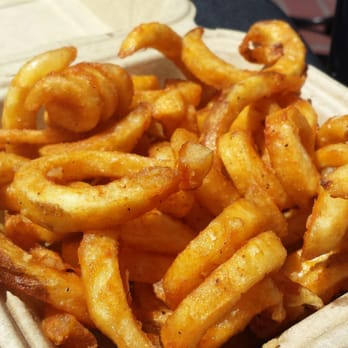 3 Brothers Kitchen - Garlic Tossed Seasoned Curly Fries - Food Trucks Near Me 3 Brothers Kitchen - Garlic Tossed Seasoned Curly Fries - Food Trucks Near Me