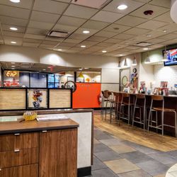 Eat'n Park - Seating Area at Eat 'n Park Somerset
