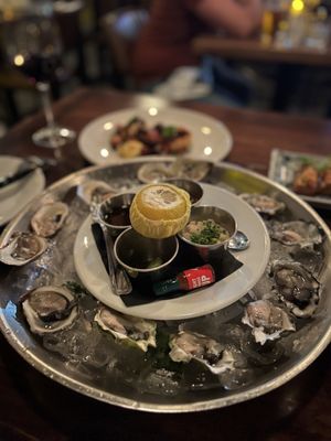 Hudson & Co. by null