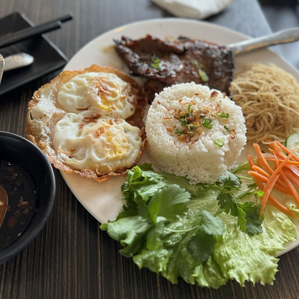 Bep Viet Restaurant - Vietnamese Near Me - Falls Church, Virginia
