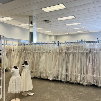 David's Bridal - Bridal Near Me - Clarksville, Indiana David's Bridal - Bridal Near Me - Clarksville, Indiana