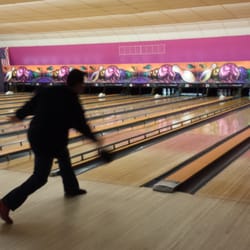 Skylanes Bowling Center - Buddy of mine PROing lol