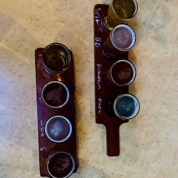 Taps Brewhouse - Beer Flights - Pubs Near Me - Niagara Falls, Ontario Taps Brewhouse - Beer Flights - Pubs Near Me - Niagara Falls, Ontario