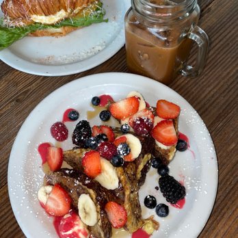 Foreigner - Sexy French Toast Morning Breakfast Croissant - Breakfast & Brunch Near Me - San Mateo, California