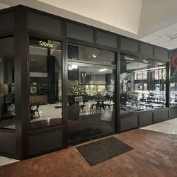 Lefty's Place