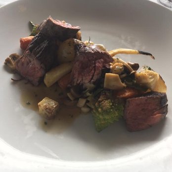Old Vines Restaurant - Steak entree - decent - Canadian (New) Near Me - Kelowna, British Columbia Old Vines Restaurant - Steak entree - decent - Canadian (New) Near Me - Kelowna, British Columbia