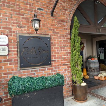 Bella Siena - Front outside of restaurant - Italian Near Me - Benicia, California