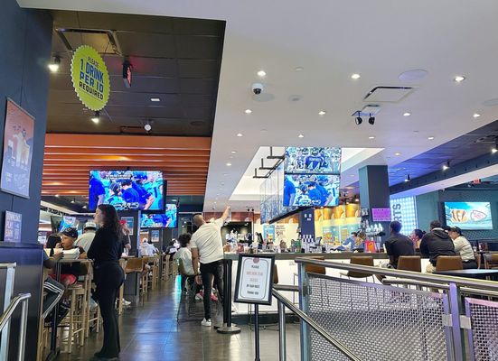 Dave & Buster's Gaithersburg by null