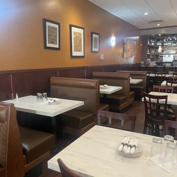 Himalayan Restaurant - Inside - Himalayan/Nepalese Near Me - Niles, Illinois Himalayan Restaurant - Inside - Himalayan/Nepalese Near Me - Niles, Illinois