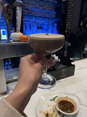 Avenue Social Kitchen & Cocktails by null