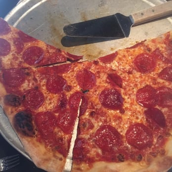 Tony C's - Very good thin pepperoni pizza - Pizza Near Me - Bee Cave, Texas Tony C's - Very good thin pepperoni pizza - Pizza Near Me - Bee Cave, Texas