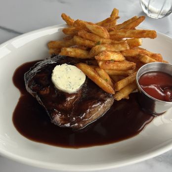 360 Bistro - Steak Frites - New American Near Me - Nashville, Tennessee