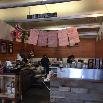 El Pípila - Lovely ladies working in this shop - Mexican Near Me - San Francisco, California El Pípila - Lovely ladies working in this shop - Mexican Near Me - San Francisco, California