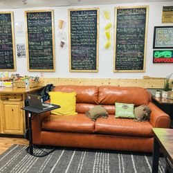 Drip N Munch Cafe - Menú