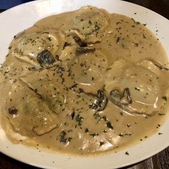Il Porto Di Venezia - Senoia - Mushroom ravioli - Italian Near Me - Senoia, Georgia Il Porto Di Venezia - Senoia - Mushroom ravioli - Italian Near Me - Senoia, Georgia