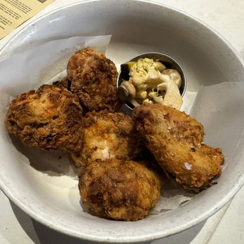 The Rose - Fried chicken dinner - Wine Bars Near Me - San Diego, California The Rose - Fried chicken dinner - Wine Bars Near Me - San Diego, California
