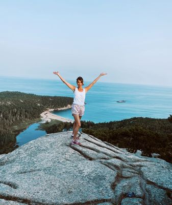 Beehive Trail by null