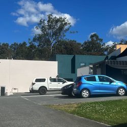 Goldsteins Bakery - Front of outlet