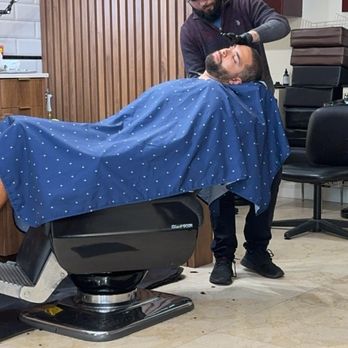 Ike's Barber Shop - Barbers Near Me - Weston, Florida