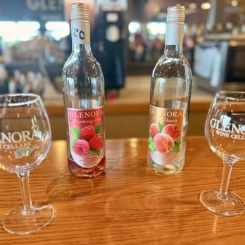 Glenora Wine Cellars - Raspberry Rosé and Peach passion wine - Wineries Near Me - Dundee, New York Glenora Wine Cellars - Raspberry Rosé and Peach passion wine - Wineries Near Me - Dundee, New York