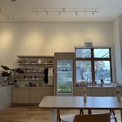 CoffeeShop - Clean, open, and lots of light  (: