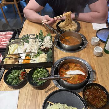Mumu Hot Pot - Meat Lover Combo - Hot Pot Near Me - Foster City, California Mumu Hot Pot - Meat Lover Combo - Hot Pot Near Me - Foster City, California
