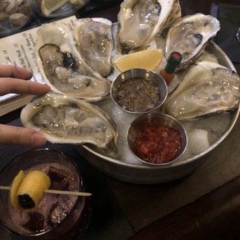 The Headless Widow - Oysters on the 1/2 Shell - Cocktail Bars Near Me - New York, New York The Headless Widow - Oysters on the 1/2 Shell - Cocktail Bars Near Me - New York, New York