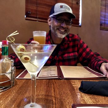 Crest Bar & Grill - Happy hour  and snacks - American Near Me - Bakersfield, California