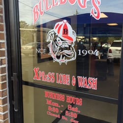 Bulldog's Xpress Lube and Car Wash - Front door...