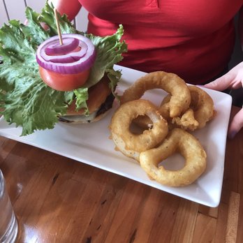 Finback Alehouse - Cheeseburger and onion rings was juicy and well cooked. - Gastropubs Near Me - Bar Harbor, Maine