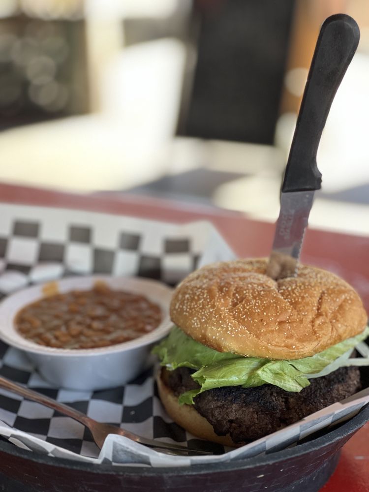 Willy's Burgers & Booze