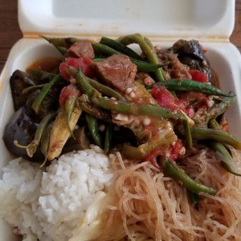 Mama Lucy's Kitchen - Pinakbet and pancit bihon with rice plate - Filipino Near Me - Lihue, Hawaii Mama Lucy's Kitchen - Pinakbet and pancit bihon with rice plate - Filipino Near Me - Lihue, Hawaii