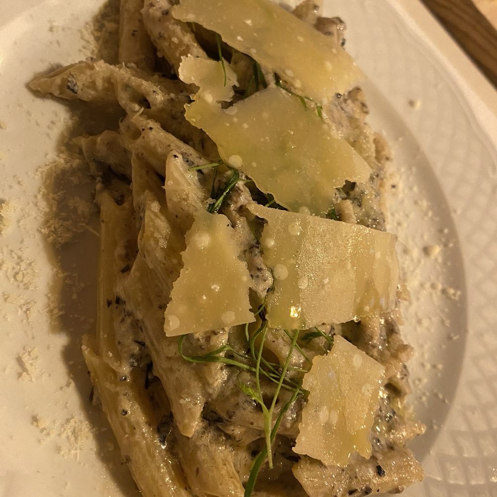 A Despensa - Truffle pasta - Italian Near Me - Porto, 13 A Despensa - Truffle pasta - Italian Near Me - Porto, 13