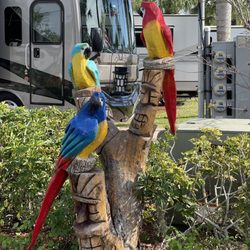 Water's Edge Motorcoach & RV Resort