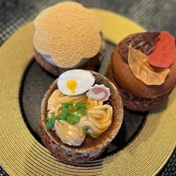 Beta5 Chocolates - Limited edition Japanese/ Fall collection