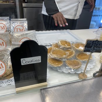 Tonnie's Minis - Bakeries Near Me - Newark, New Jersey Tonnie's Minis - Bakeries Near Me - Newark, New Jersey