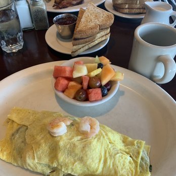 Dorn's Original Breakers Cafe - Seafood omelette - Seafood Near Me - Morro Bay, California