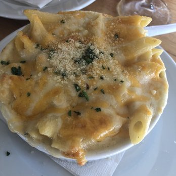 Brooklyn Bridge Bistro - 3 Cheese Mac - New American Near Me - Brooklyn, New York