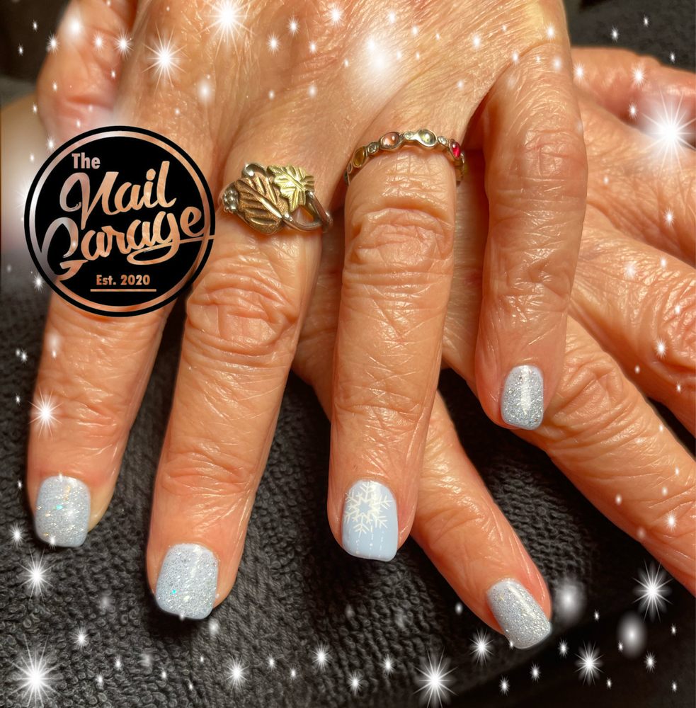 The Nail Garage Logo