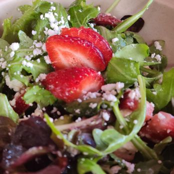 Bambolina Restaurant - Salad - Pizza Near Me - Salem, Massachusetts