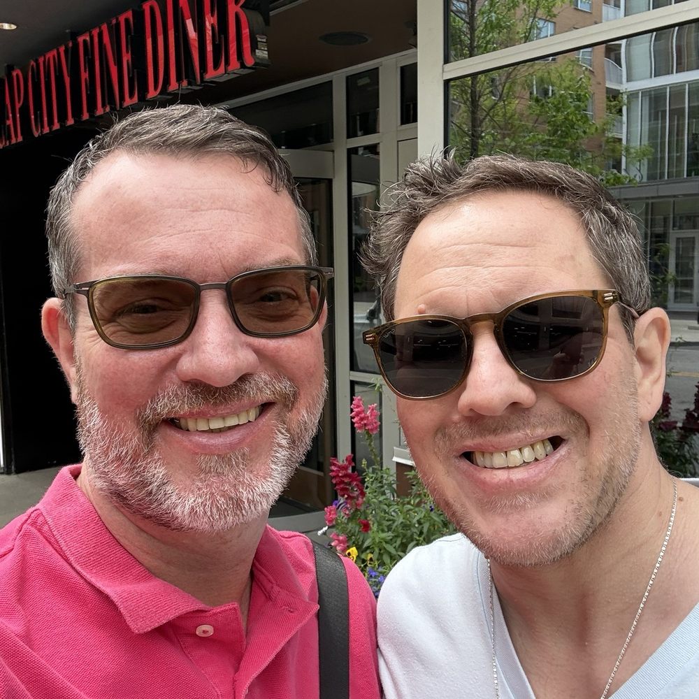 Les R. & Chris H.